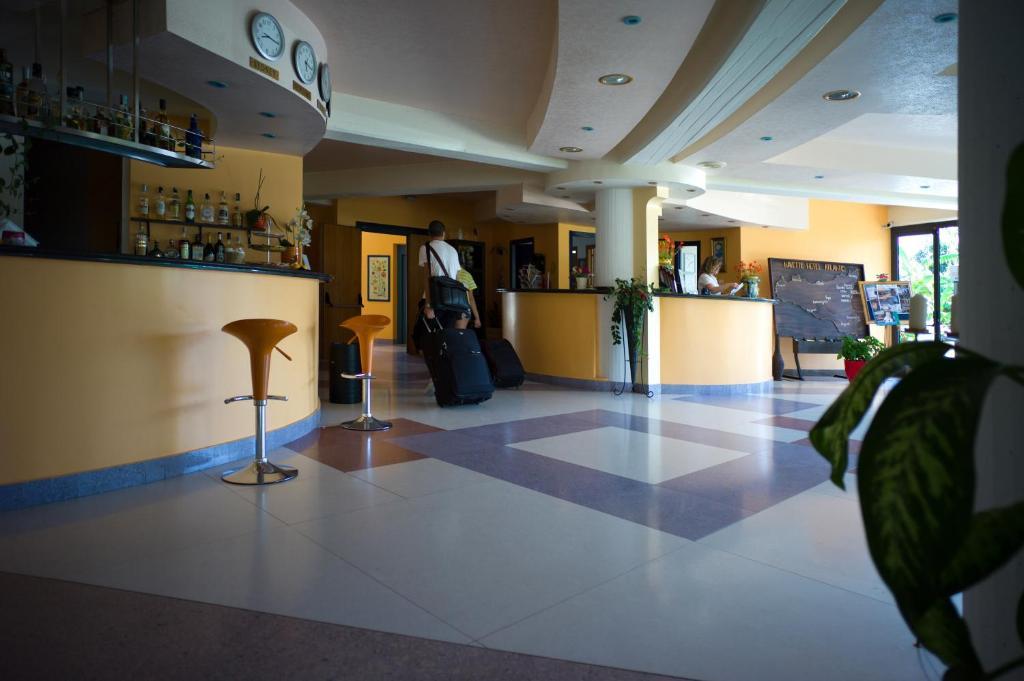 Atlantis Palace Hotel 4*